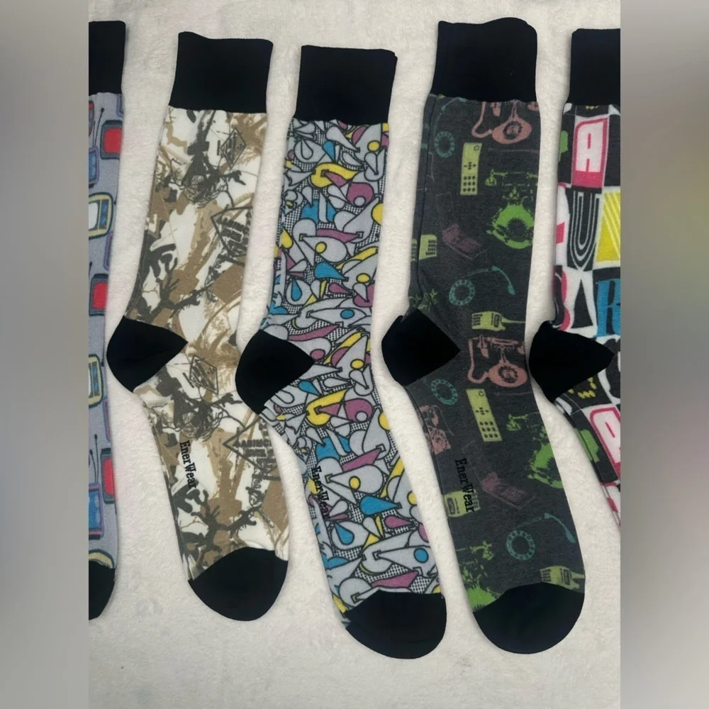 EnerWear Mens 3D Printed  Socks 6 Pairs  Mens Shoe Size  6-12 colorful
